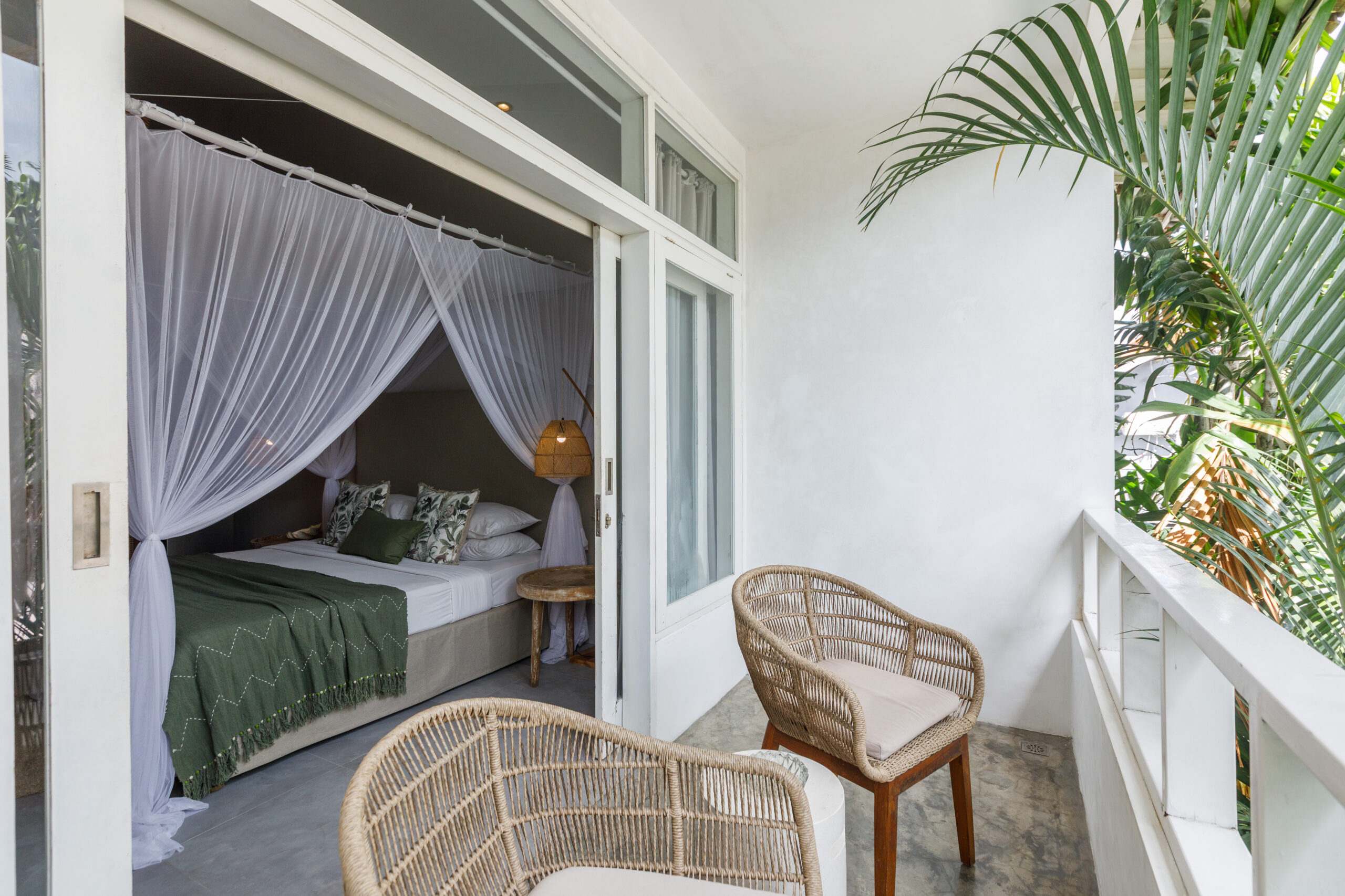 bloomfield_hotel_umalas_bali_deluxe_palm_room_(8)