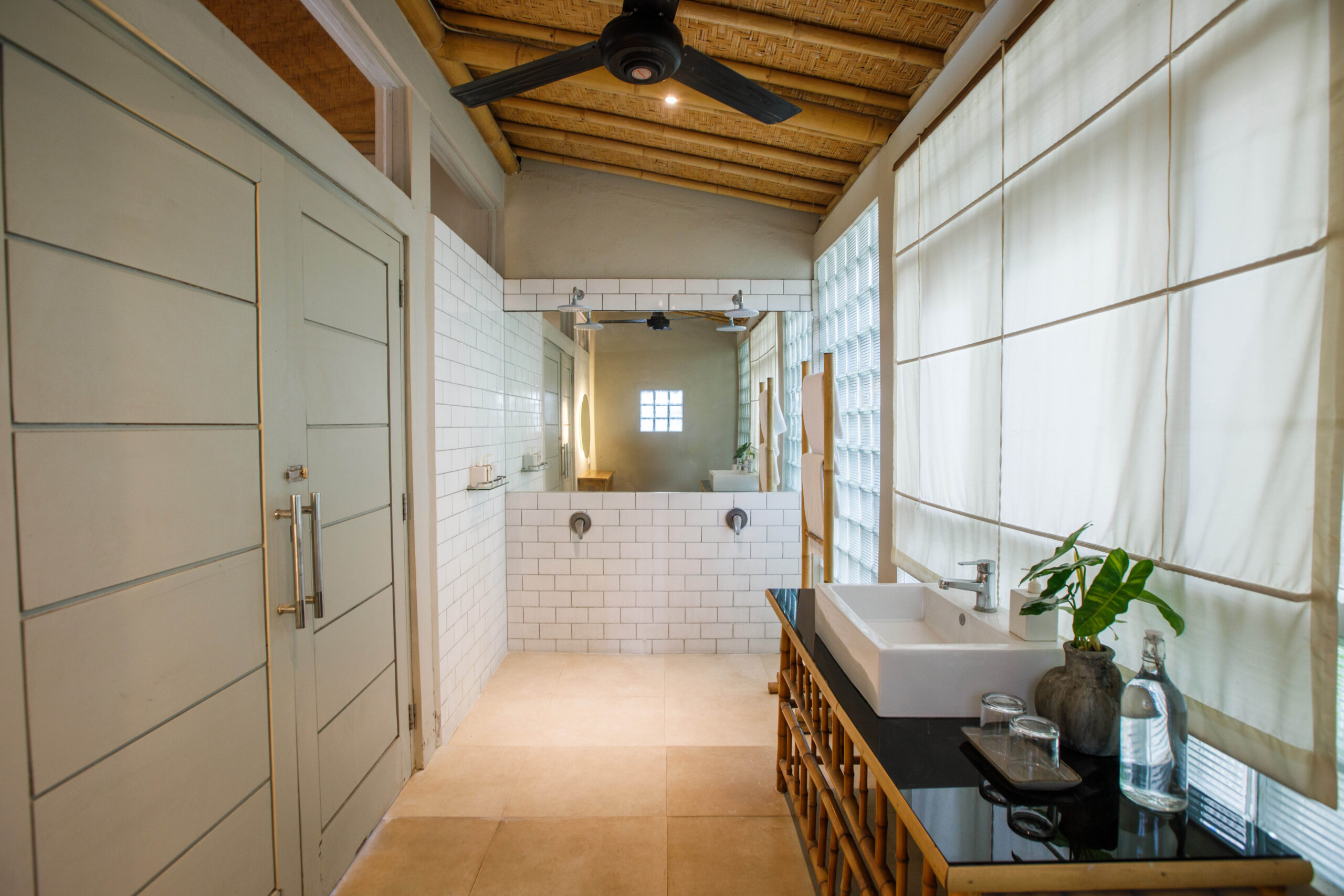bloomfield_hotel_umalas_bali_pool_suites_room_(6)