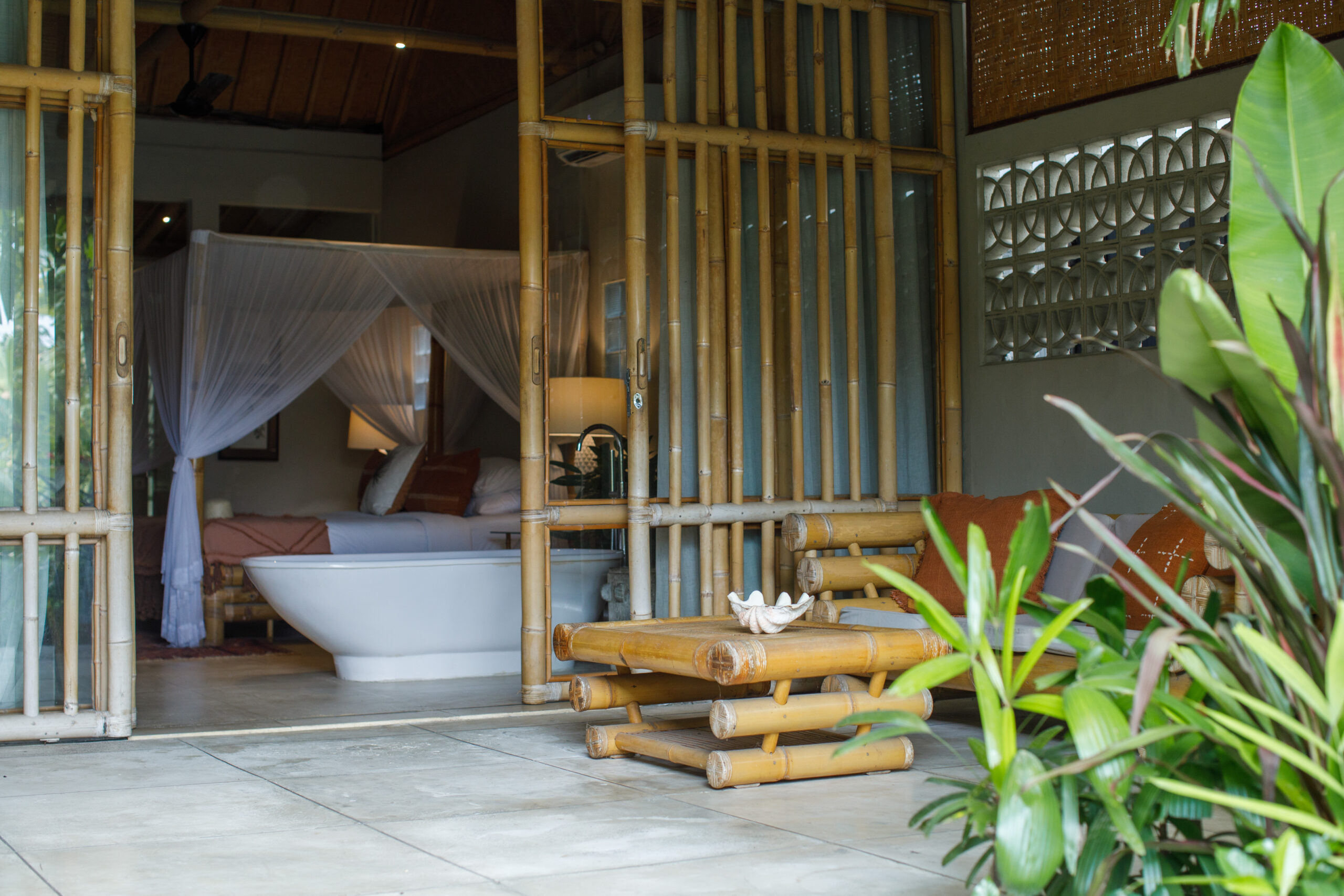 bloomfield_hotel_umalas_bali_pool_suites_room_(9)